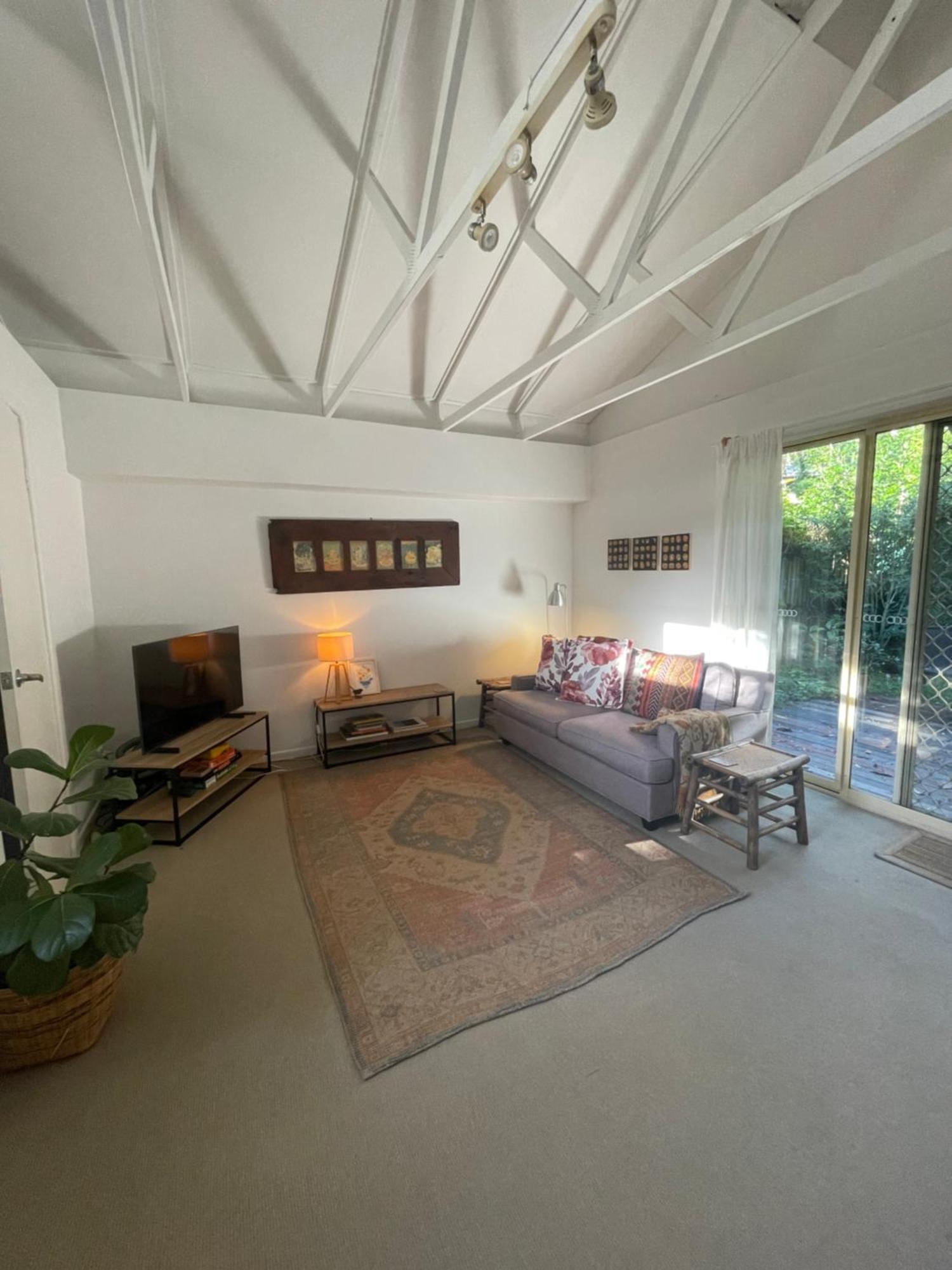 Lilli Pilli Guesthouse ไบรอนเบย์ ภายนอก รูปภาพ
