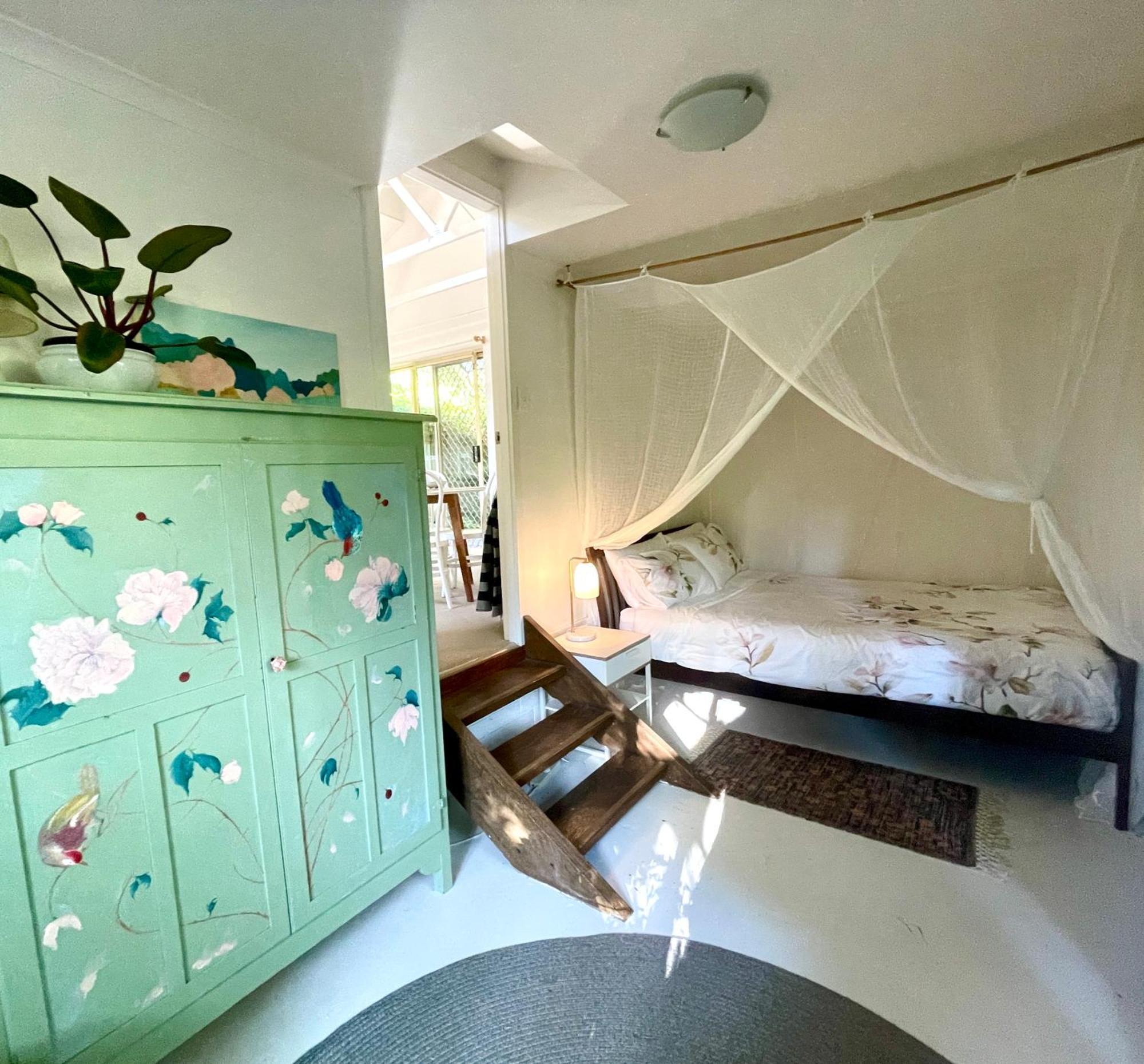 Lilli Pilli Guesthouse ไบรอนเบย์ ภายนอก รูปภาพ